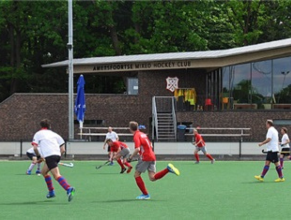 Hervorming van de hockeyvereniging: Ruimte voor professionalisering en verenigen